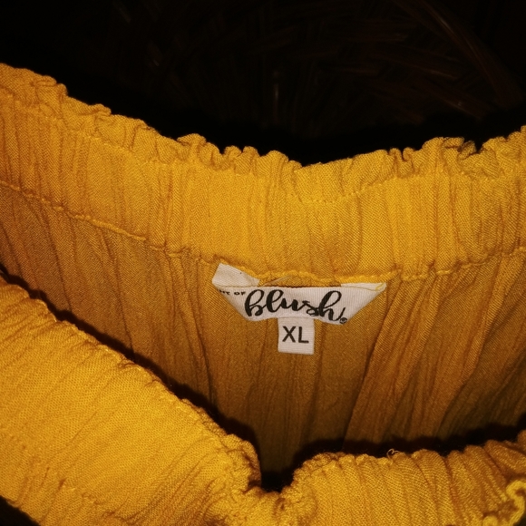 Yellow romper - Picture 2 of 2